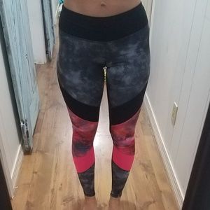 Black grey pink leggings